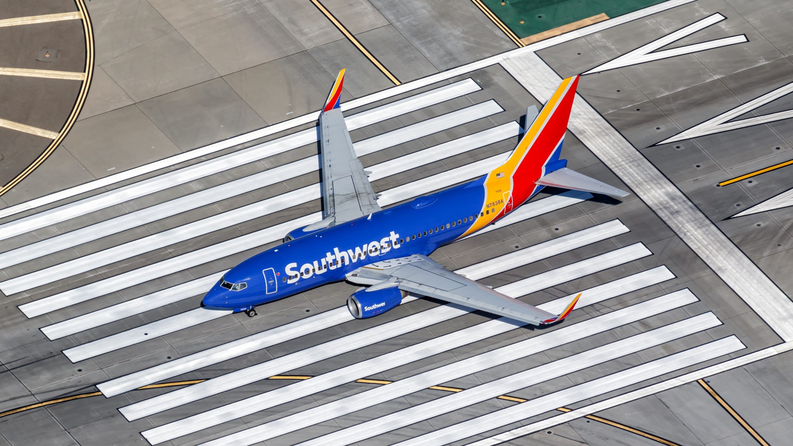 FAA quyết định chống lại việc điều tra làm thế nào một số chuyến bay của Cincinnati đã nhận được các chương trình phát sóng không ATC bí ẩn