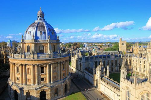 Food &amp; DrinkDrink ประวัติศาสตร์ที่เล่นโวหารในผับ Oxford ที่ดีที่สุด