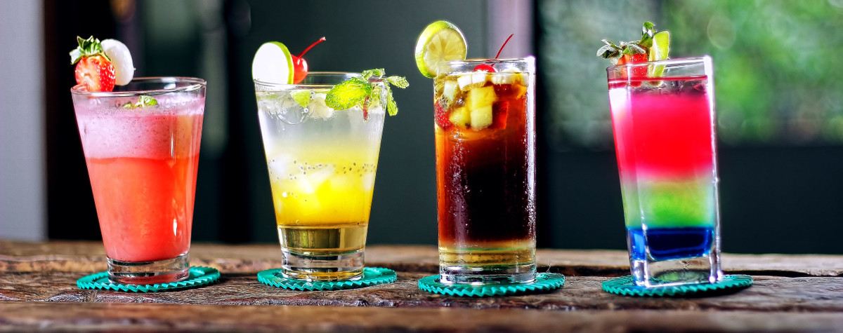 สโมสรที่ดีที่สุดผับบาร์และสถานบันเทิงยามค่ำคืนในปราก