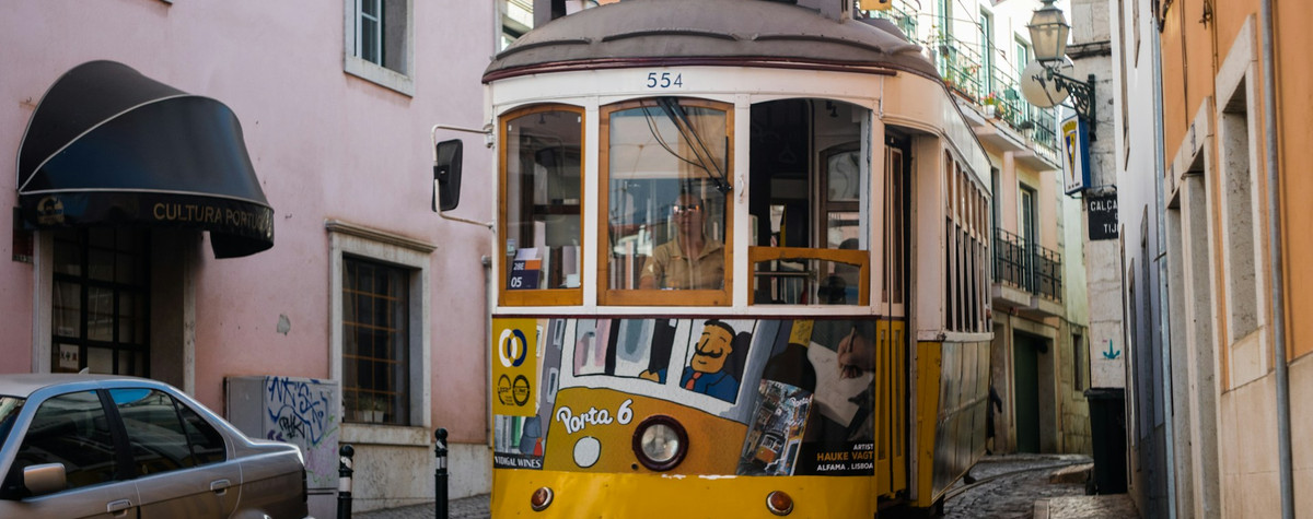 คู่มือการเดินทางการเดินทางของลิสบอน (ต้องมีความยาวสำหรับการเข้าพักที่แตกต่างกันทัวร์หลายเมืองและอื่น ๆ )