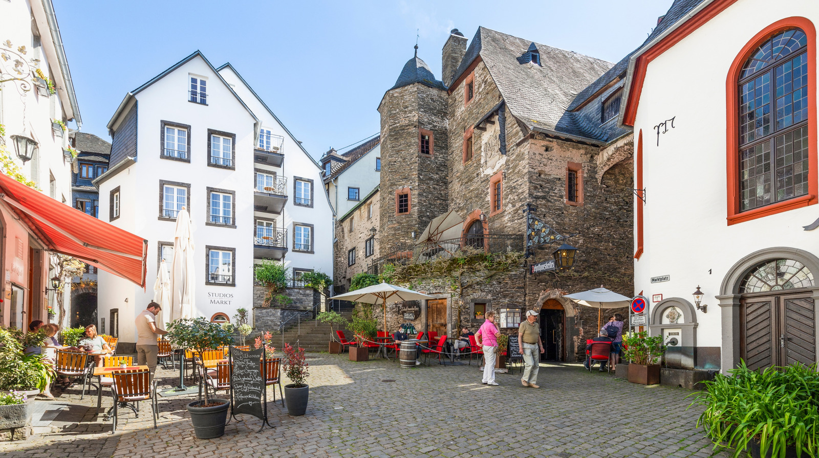 Rick Steves gọi ngôi làng lãng mạn ở Đức này là 'Vùng đất Lọ Lem' ấm cúng